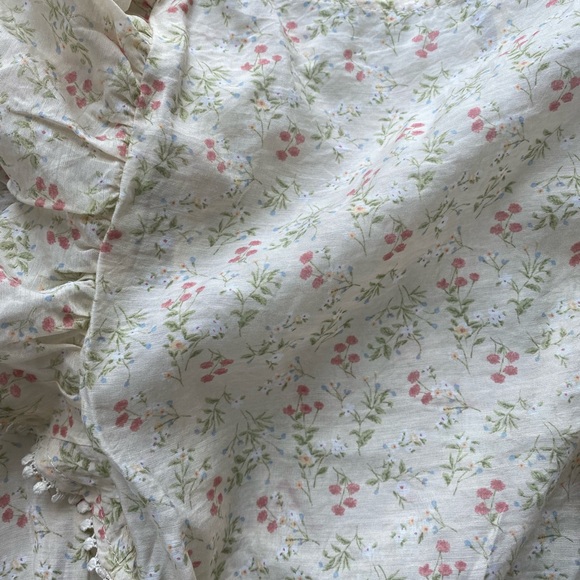 Floral Ruffle Top - Picture 5 of 5